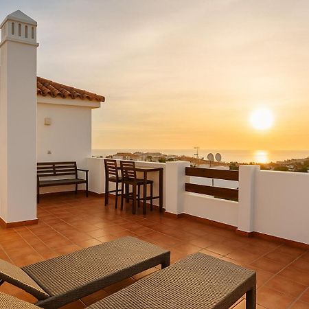 Penthouse Sea View - Valle Romano Golf 埃斯特波纳 外观 照片