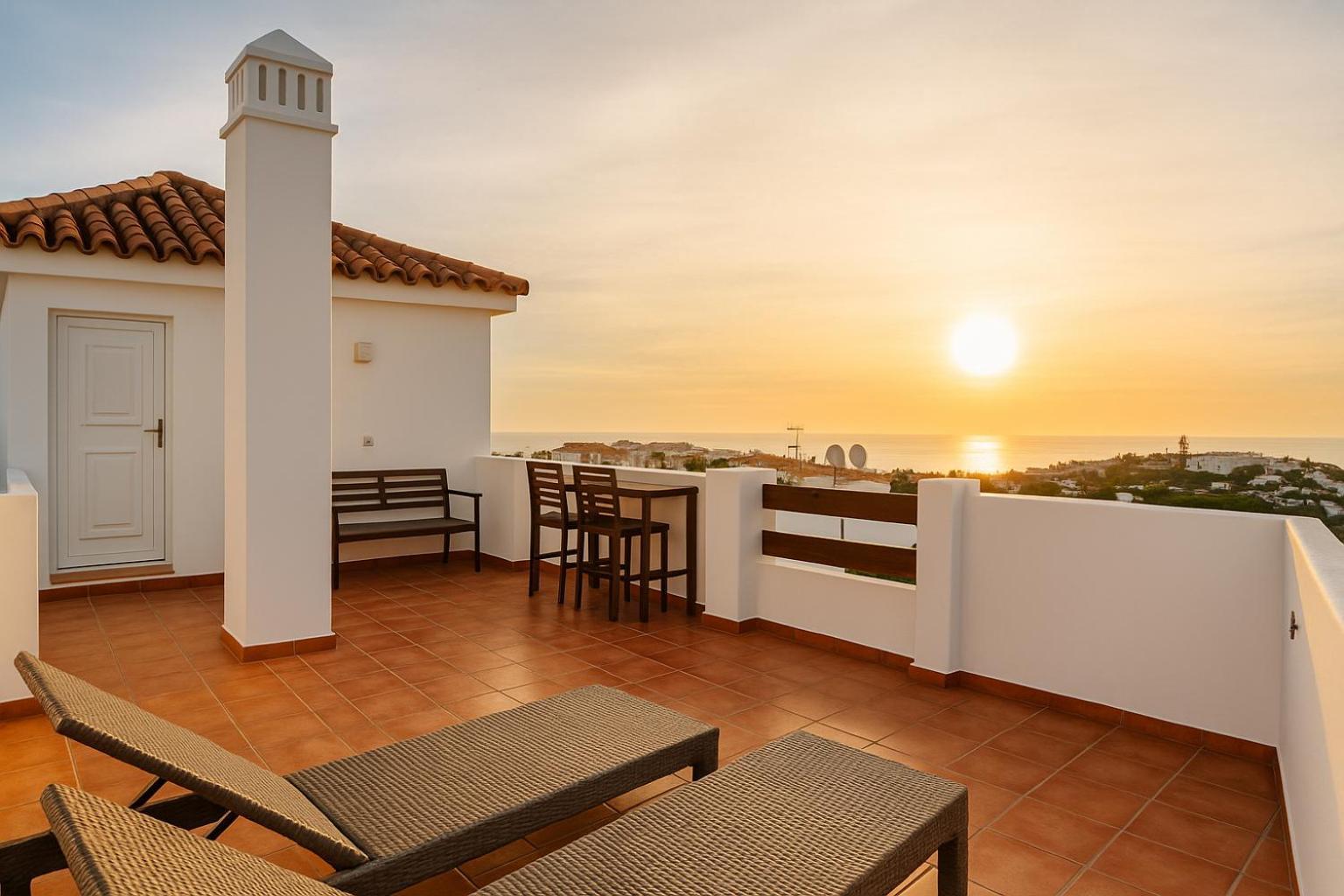 Penthouse Sea View - Valle Romano Golf 埃斯特波纳 外观 照片